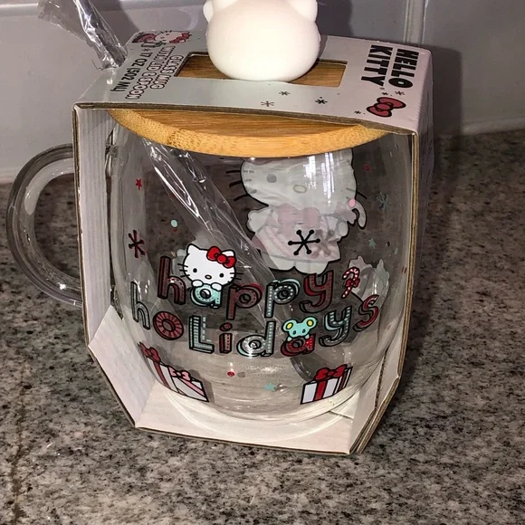 ✨NWT✨ LAST ONE‼️ Ltd Edition Hello Kitty Glass Mug W/ Wood Lid & Spoon Christmas - Picture 3 of 5